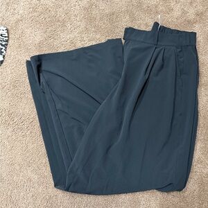 ALO Yoga Women's Black Wide Leg Pants